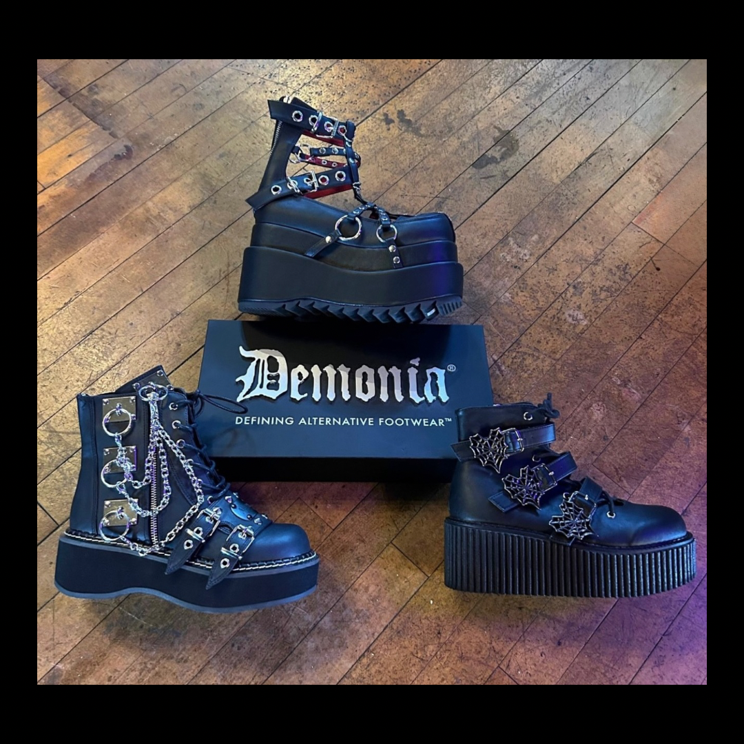 Shoes & Boots